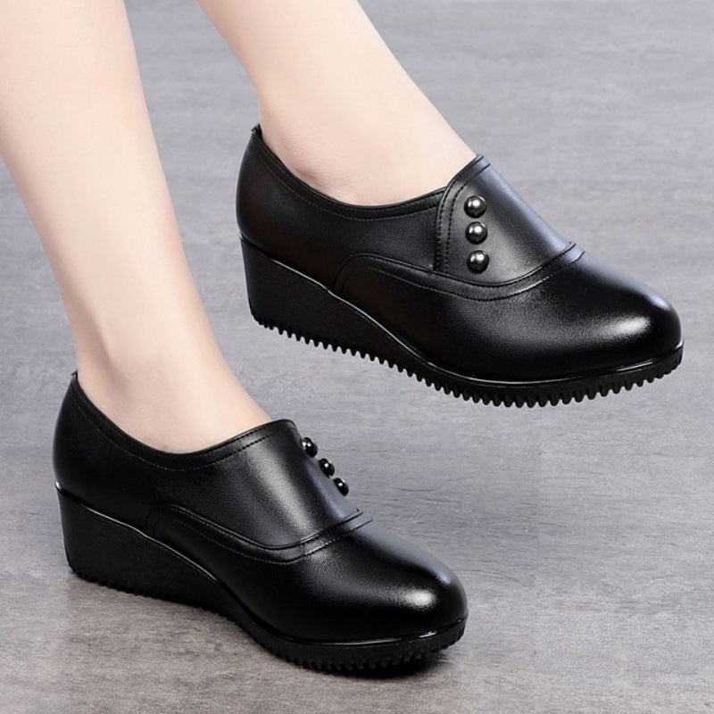 2026 nuevos zapatos de cuero con tacón de cuña estilo británico