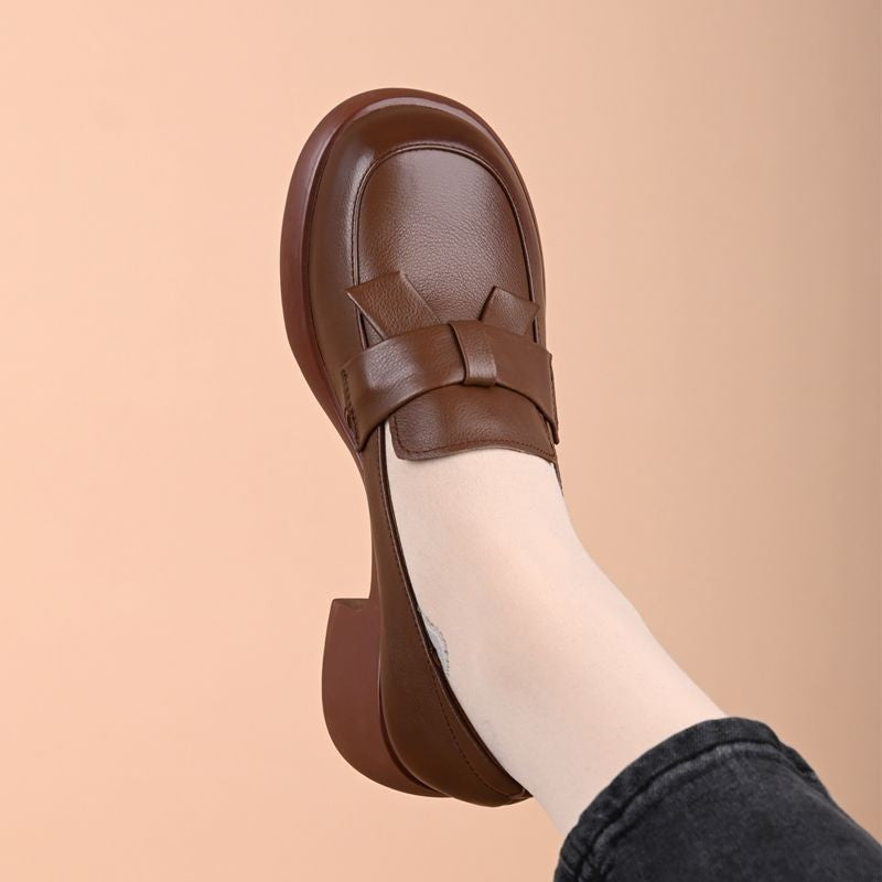 Zapatos de piel con puntera redonda y tacón en bloque