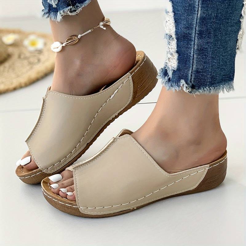 Nuevas sandalias de cuña 2025