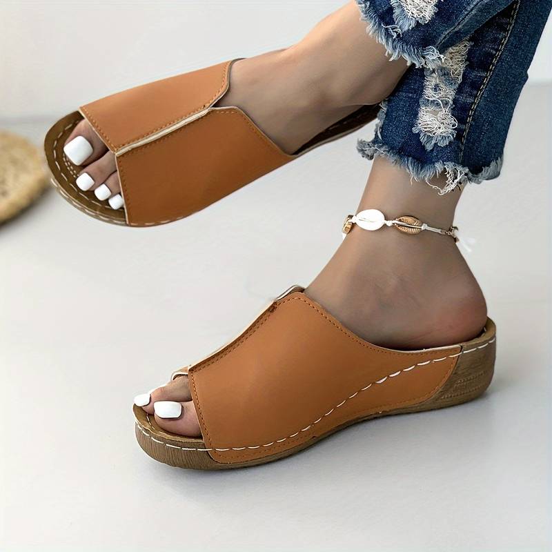 Nuevas sandalias de cuña 2025