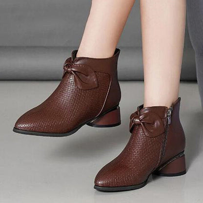 tacones altos de cuero