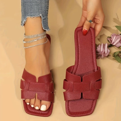 Sandalias simples con punta cuadrada