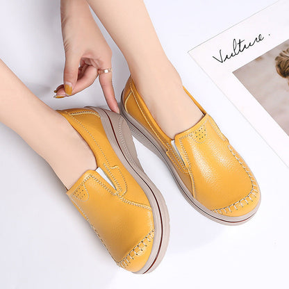 Zapatos de cuero de suela gruesa cosidos