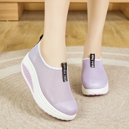 Zapatos de malla transpirable con aumento de altura