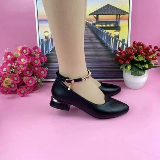 Zapatos de tacón alto de piel con corte bajo