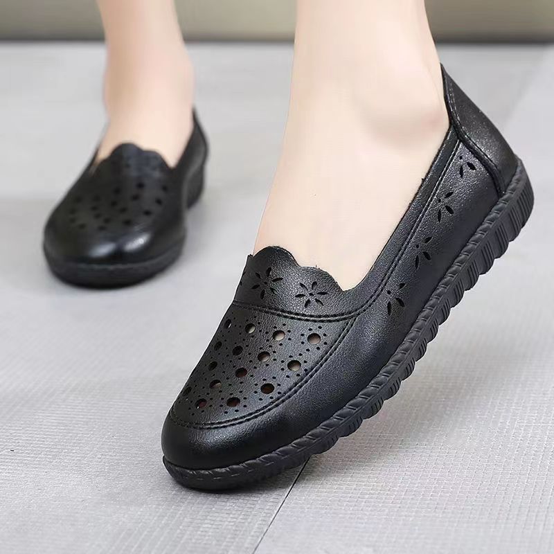 Zapatos de cuero con suela blanda