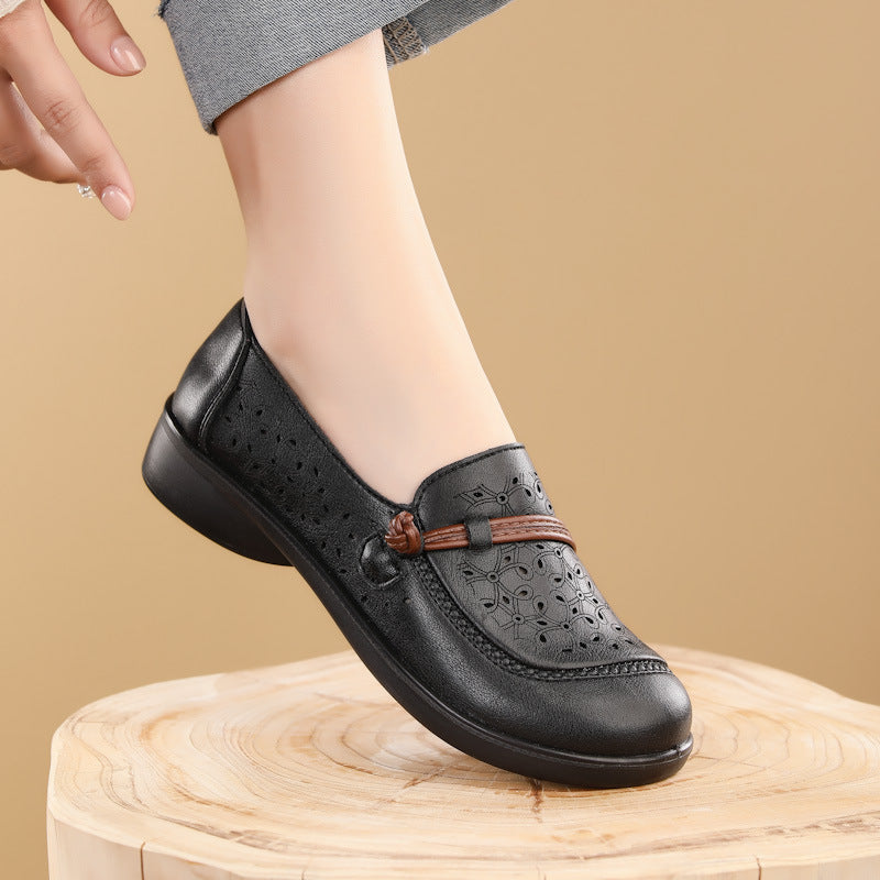 Zapatos de cuero con suela blanda